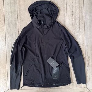 Warp Light Packable Jacket